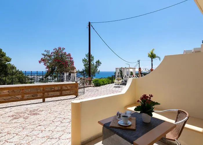 Pefkos View מלון דירות 4*